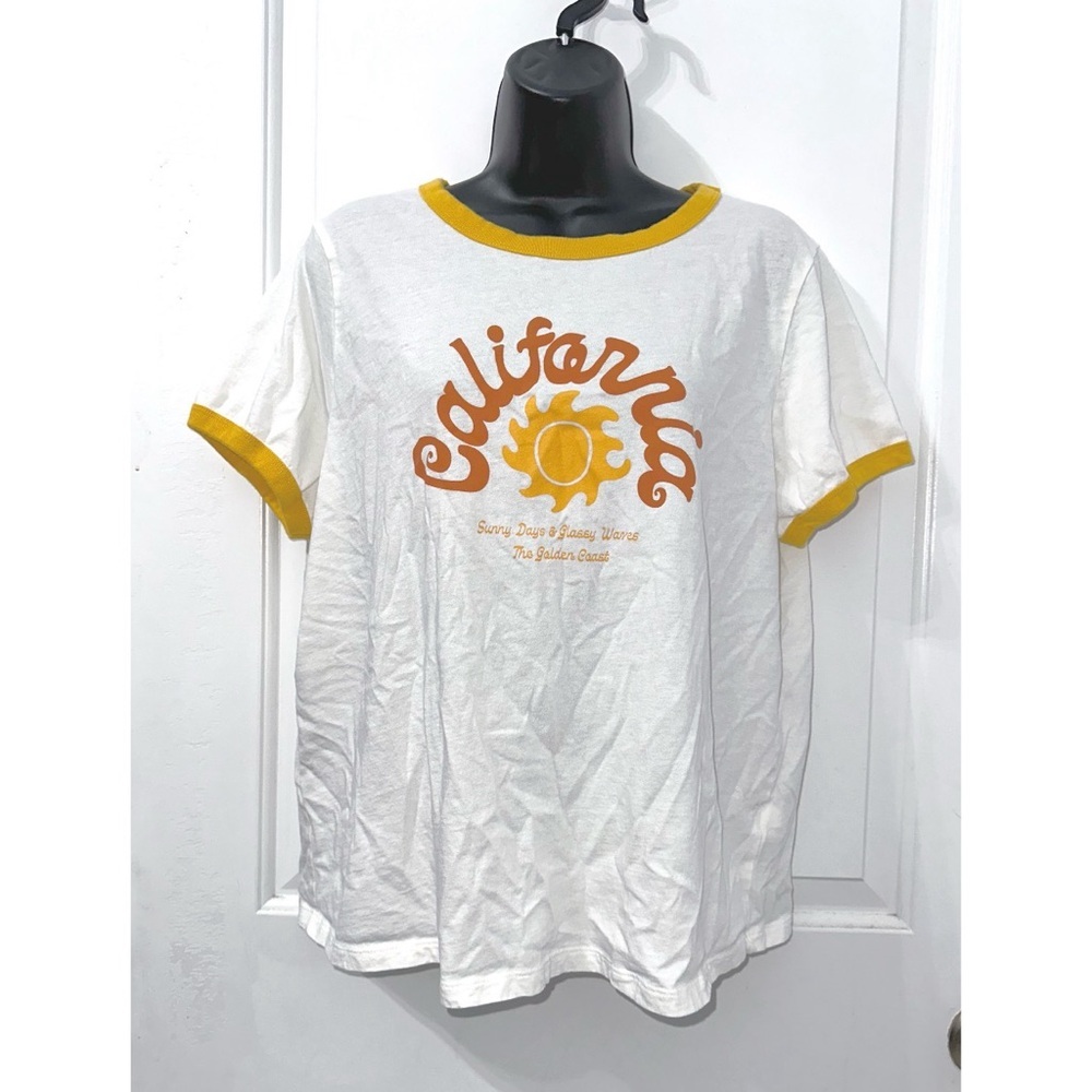 Old Navy graphic ringer t-shirt in white with yellow trim, size Large - Picture 2 of 6